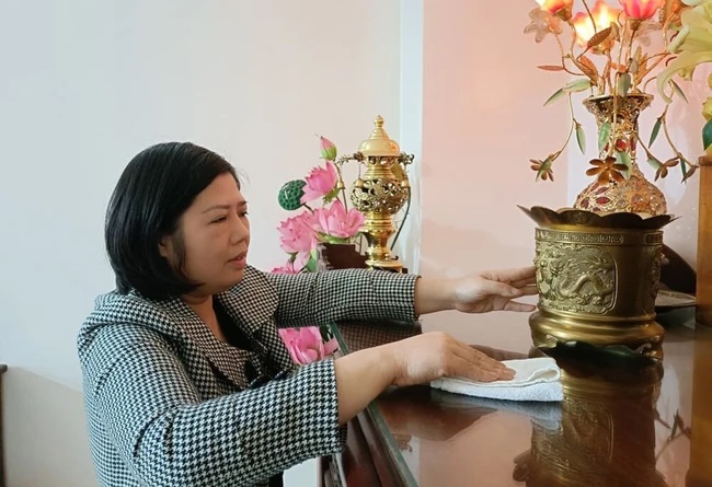 3 bước bao sái bàn thờ chuẩn phong thủy, làm đúng cả năm may mắn, tài lộc vô biên-1