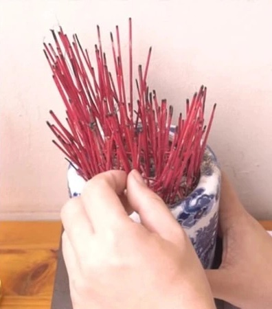 3 bước bao sái bàn thờ chuẩn phong thủy, làm đúng cả năm may mắn, tài lộc vô biên-2
