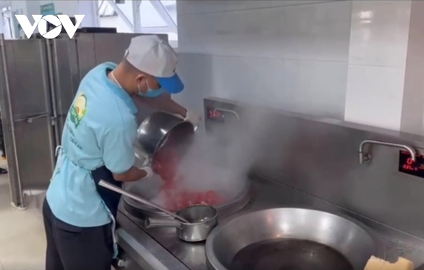 Các trường không yêu cầu HS mặc đồng phục, linh hoạt khi đi muộn trong ngày rét-2