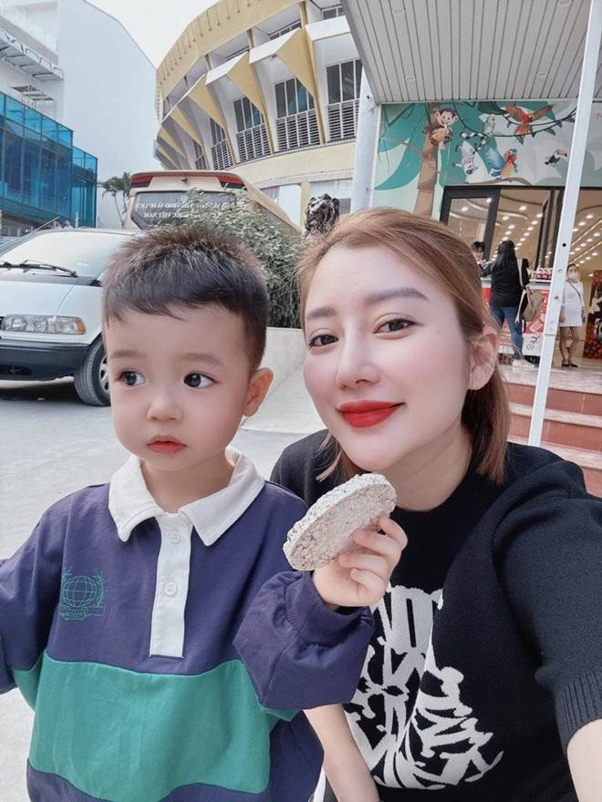 Bằng Kiều đặt tên cho 4 con trai cực hay, tên con chung với bạn gái kém 18 tuổi liên kết mật thiết với 3 anh trai-5