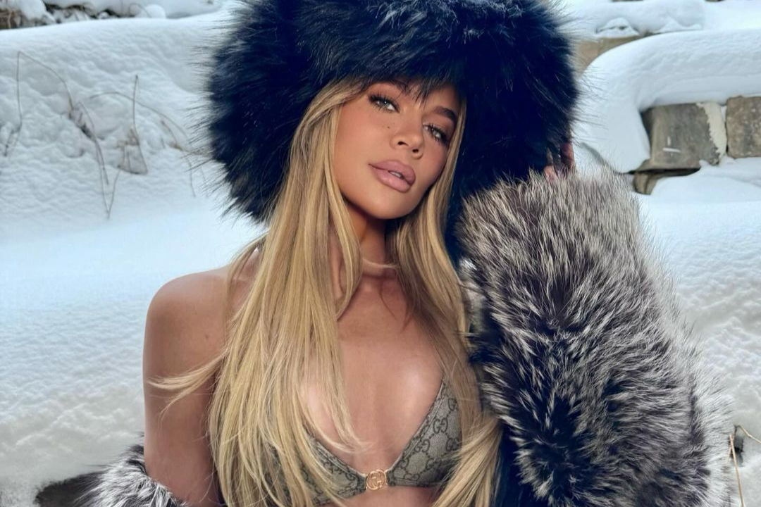 Trào lưu mặc bikini giữa trời tuyết rét buốt chưa hạ nhiệt-1