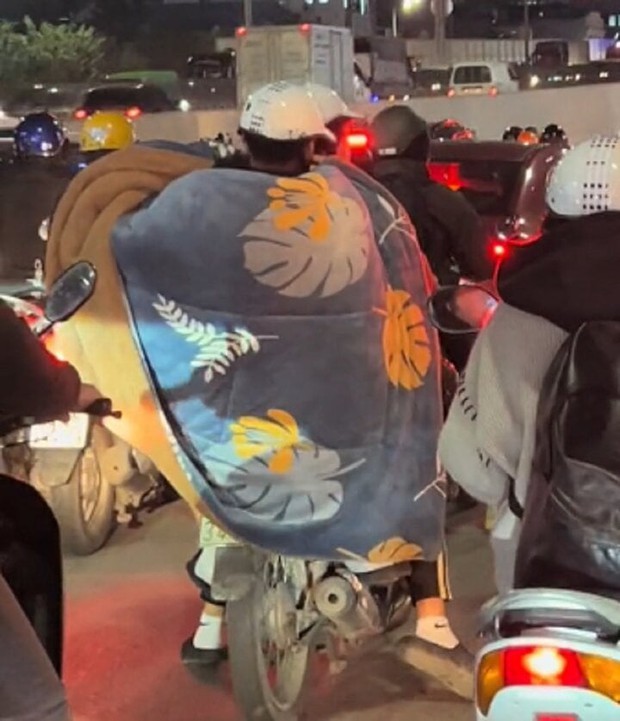 Ảnh thời trang chống rét bá đạo ngập mạng xã hội-5