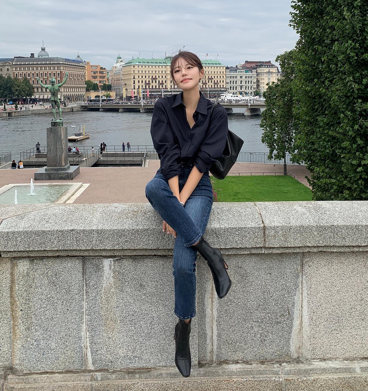 10 cách diện quần ống bó tôn dáng, thanh lịch tới công sở-4