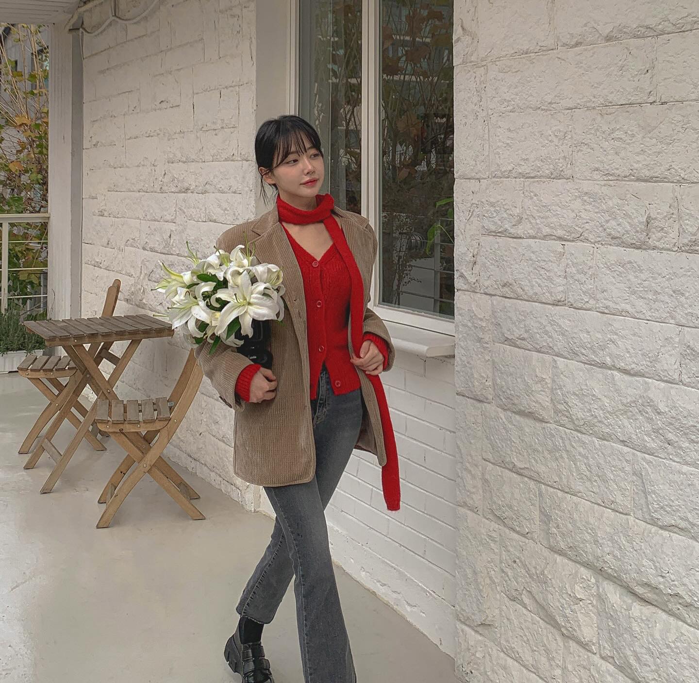 10 cách diện quần ống bó tôn dáng, thanh lịch tới công sở-7