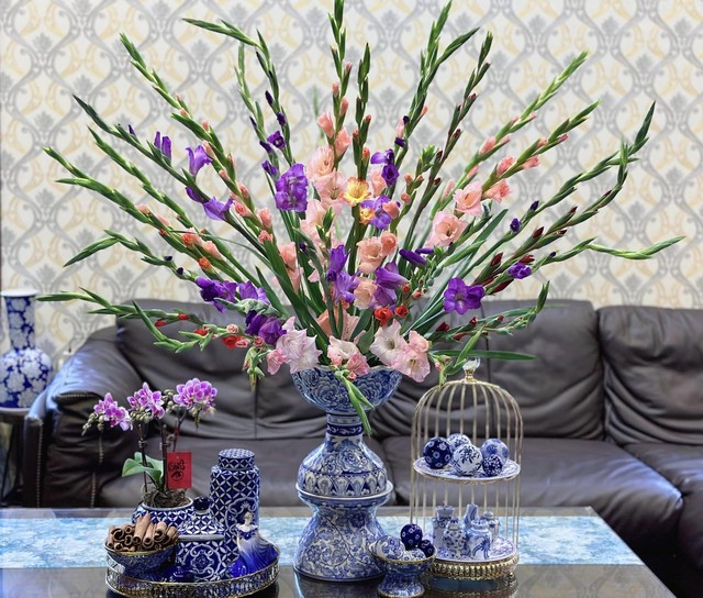 Loài hoa tượng trưng cho sự may mắn, ngày Tết nhà ai cũng có một bình để xua điềm xấu cho gia chủ-3