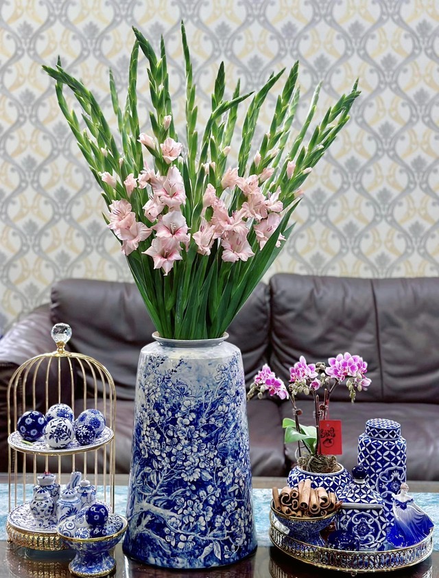 Loài hoa tượng trưng cho sự may mắn, ngày Tết nhà ai cũng có một bình để xua điềm xấu cho gia chủ-21