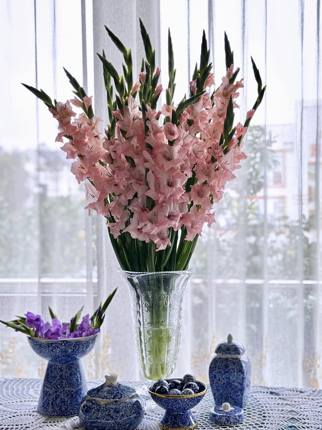 Loài hoa tượng trưng cho sự may mắn, ngày Tết nhà ai cũng có một bình để xua điềm xấu cho gia chủ-6