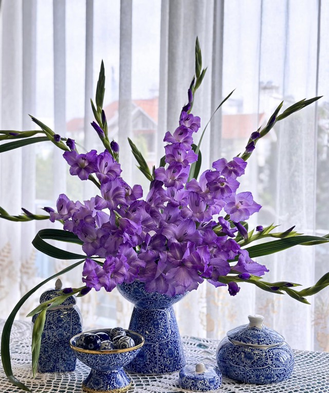 Loài hoa tượng trưng cho sự may mắn, ngày Tết nhà ai cũng có một bình để xua điềm xấu cho gia chủ-9