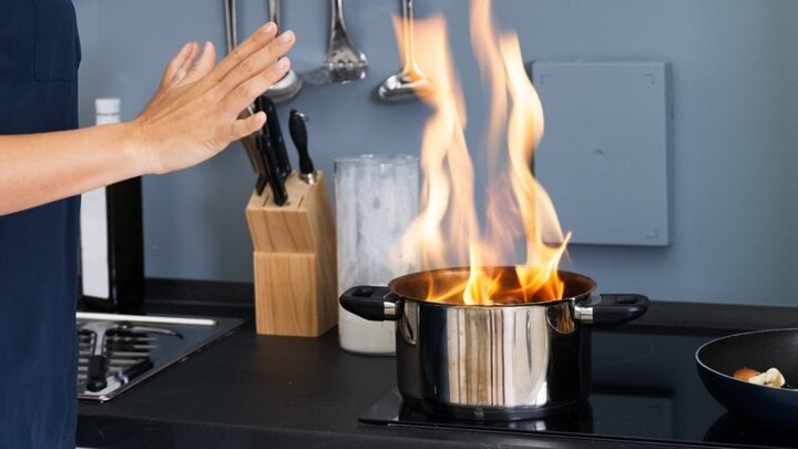 5 thói quen làm bếp có thể gây hỏa hoạn-3