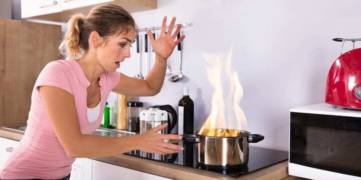 5 thói quen làm bếp có thể gây hỏa hoạn-1