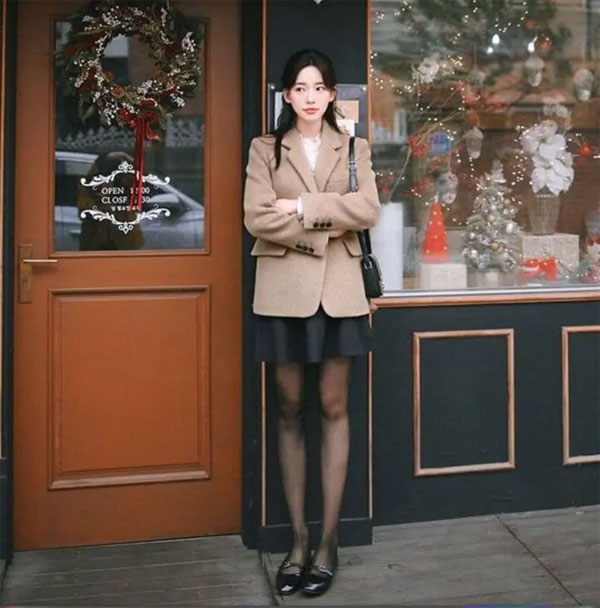 Cách phối đồ với quần tất đen-2