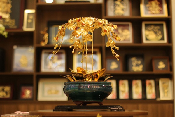 Vựa hoa lớn nhất Quảng Ninh tất bật dịp Tết, có loại giá tăng gấp 4 lần-10