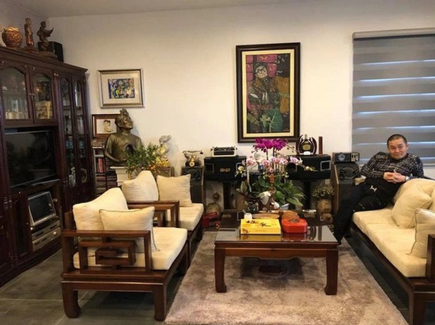 Từng tuyên bố đến người nhà cũng không cho vay tiền, Xuân Hinh giàu có cỡ nào tuổi 64?-2