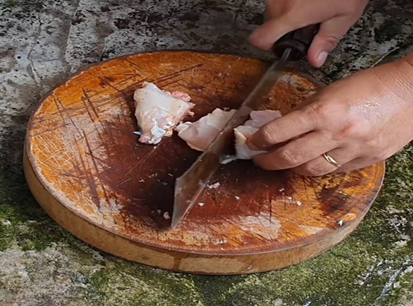 Công thức làm món lẩu gà nấu tiêu xanh cay nồng, siêu hợp cho mùa đông-4