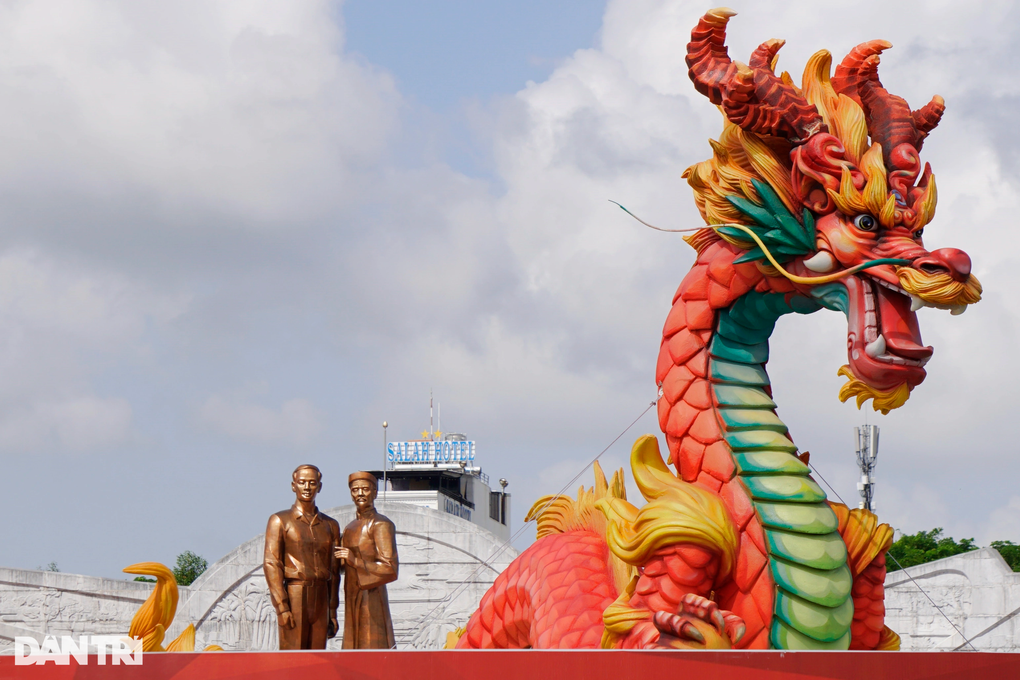 Linh vật rồng chính chưa lộ diện, cặp rồng phụ ở Bình Định đã gây ấn tượng-1