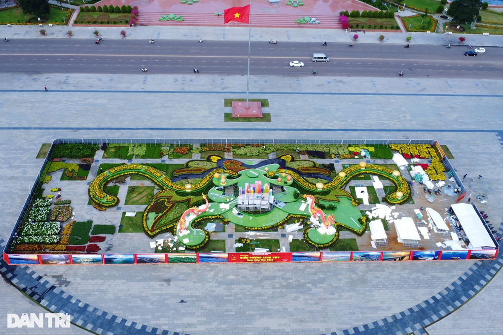 Linh vật rồng chính chưa lộ diện, cặp rồng phụ ở Bình Định đã gây ấn tượng-4