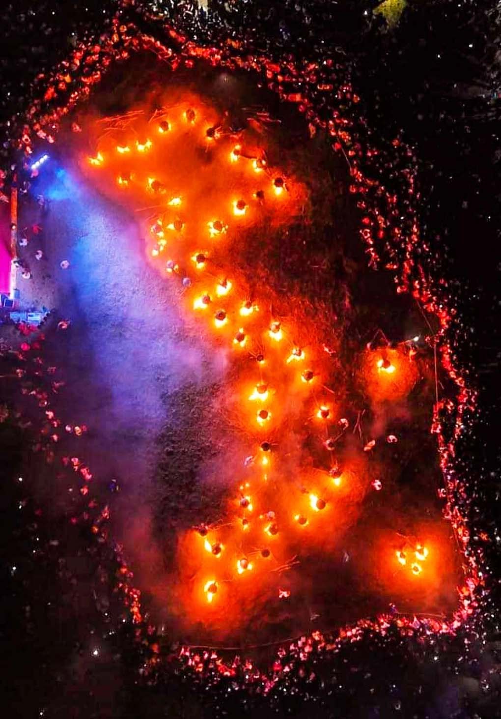 54 nồi bánh tét xếp hình bản đồ Việt Nam gây ấn tượng ở Cà Mau-2