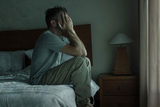 Giáp Tết, anh trai buồn rầu đưa tôi xem cái ví trống rỗng rồi bảo sang năm sẽ ly hôn