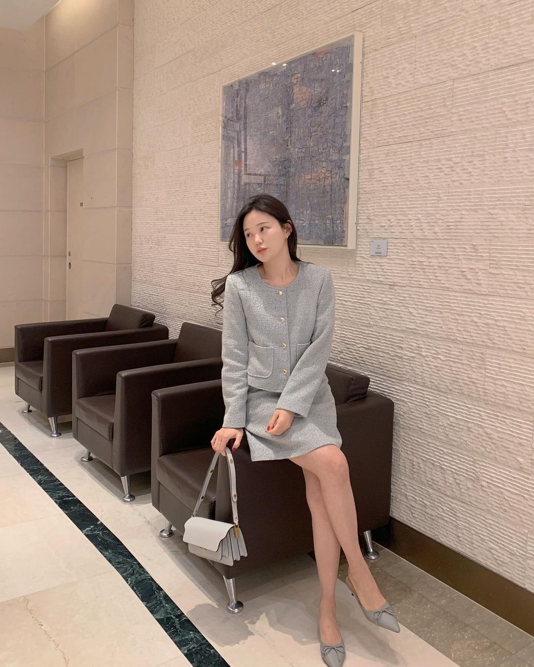 9 ý tưởng lên đồ dự tiệc cuối năm giúp bạn ghi điểm sang trọng, tinh tế-8