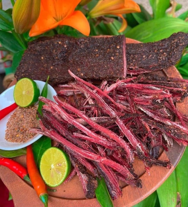 Loại thịt này vạn người mê trong ngày Tết, nhưng nếu chủ quan có thể là ổ vi khuẩn khiến cả gia đình rước họa-1