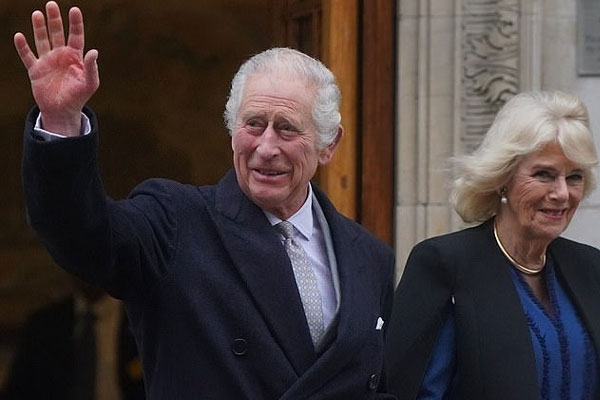 Tình trạng Vua Charles sau ca phẫu thuật-1