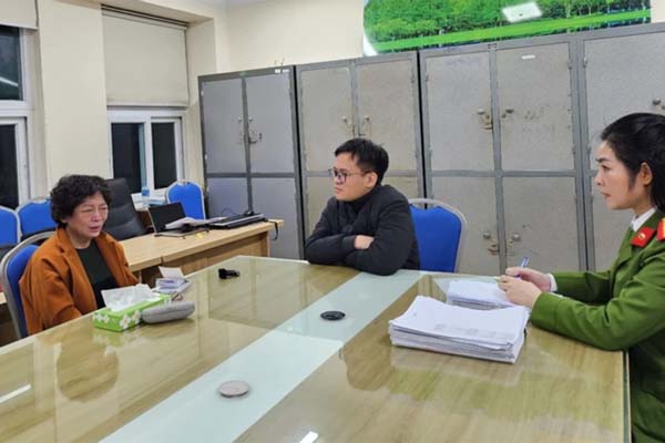 Bảo mẫu tra tấn bé gái 17 tháng tử vong lĩnh án chung thân-3