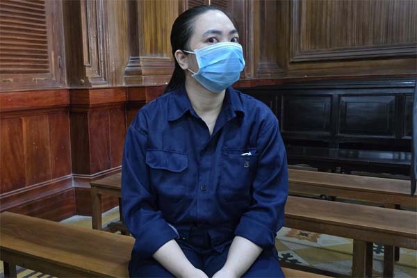 CLIP: Cận cảnh cây mai được rao bán 2 tỉ đồng ở Cà Mau-8