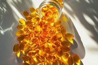 Thiếu vitamin D gây già nhanh: Đây là 5 dấu hiệu cảnh báo thiếu D chị em hãy lưu ý