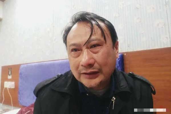 Thanh niên 34 tuổi đi ăn tiệc tất niên về không tỉnh dậy: Cảnh sát đến điều tra, cha mẹ khóc hết nước mắt-2