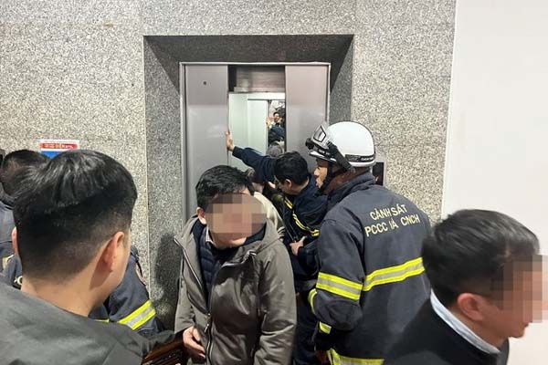 Tìm thấy 3 chị em mất tích bí ẩn-2