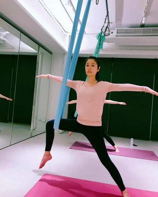 Lâm Tâm Như U50 vẫn cực kỳ trẻ đẹp, đăng ảnh 10 năm trước so sánh hiện tại càng khiến chị em phát sốt-5