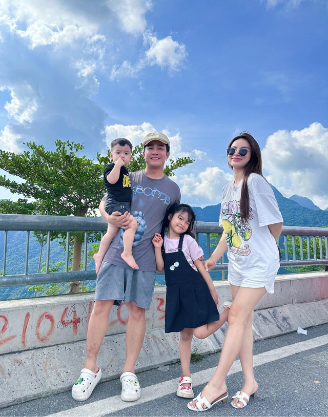 Nam Tào mới của Táo quân 2024: Cưới vợ đẹp như hot girl, con gái cũng là hot tiktoker nhí nổi tiếng-6