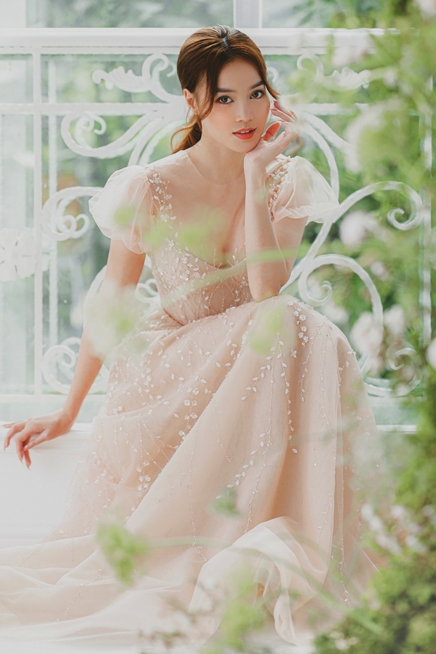 Rộ tin Lan Ngọc sang Úc bí mật kết hôn với sao nam Vbiz, người trong cuộc nói gì?-2