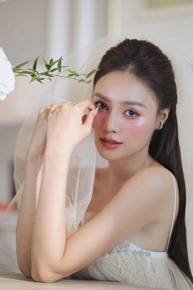 Rộ tin Lan Ngọc sang Úc bí mật kết hôn với sao nam Vbiz, người trong cuộc nói gì?-1