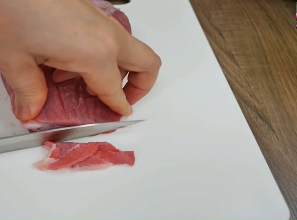 Tiệc tùng quá nhiều, giải ngấy cho gia đình bằng món gỏi bắp cải thịt bò giòn ngon, dễ làm tại nhà-9