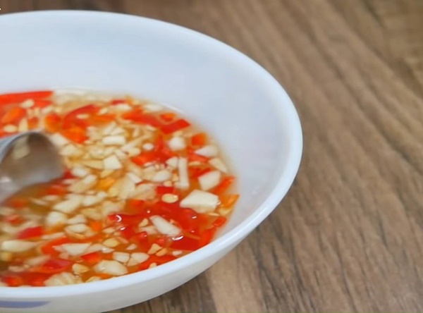 Tiệc tùng quá nhiều, giải ngấy cho gia đình bằng món gỏi bắp cải thịt bò giòn ngon, dễ làm tại nhà-16