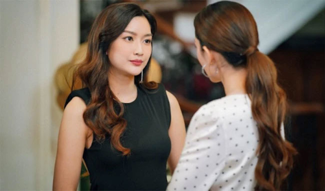 Thấy bạn trai tôi cặm cụi lau phòng, cô bạn thân nhận xét một câu làm tôi bừng tỉnh-1