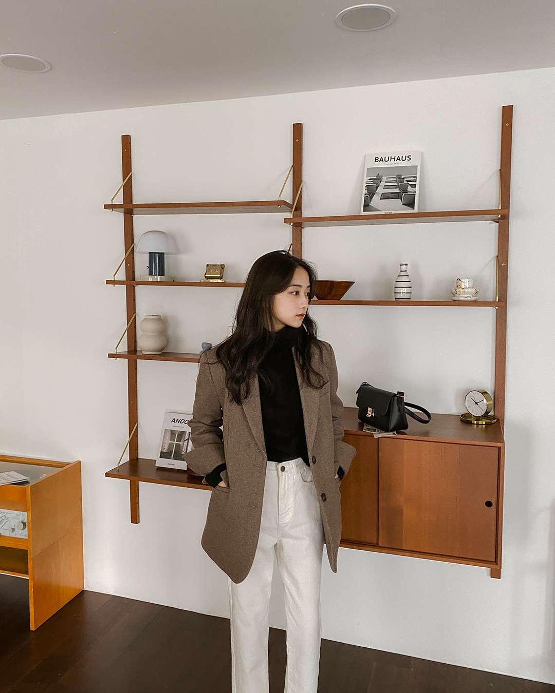 10 cách mặc áo blazer với quần jeans thanh lịch, sành điệu từ công sở ra phố-10