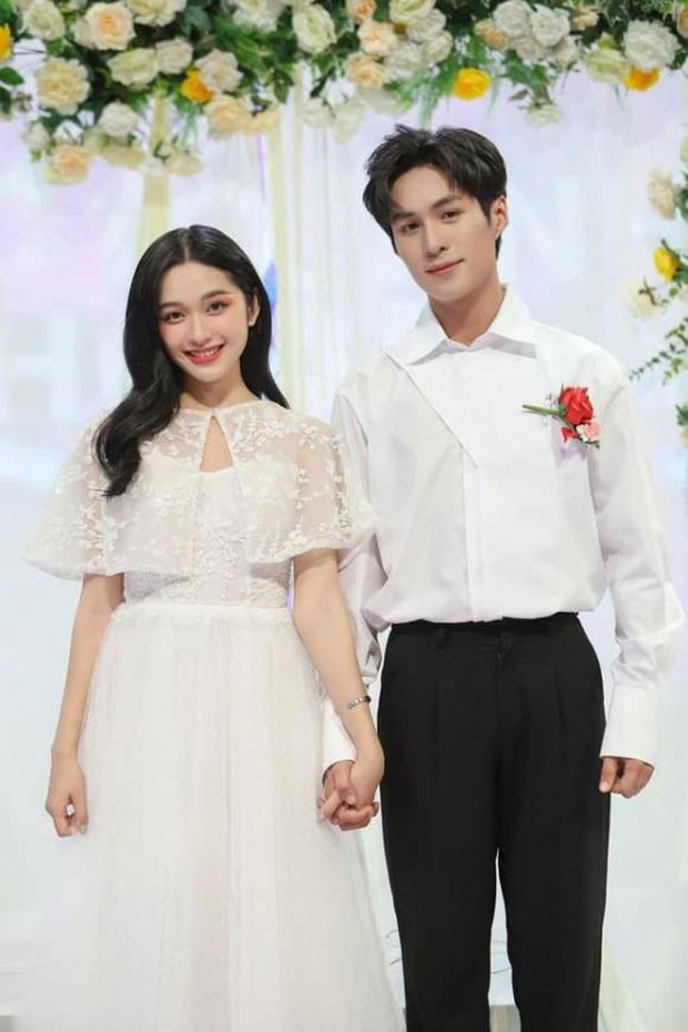 Hot girl xinh đẹp chơi lớn, tặng xế hộp hơn 2 tỷ cho bạn trai-1