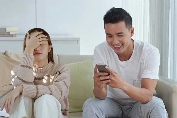 Đăng 10 bài lên mạng xã hội 10 ngày, chàng trai bị vợ chưa cưới đòi bỏ-2