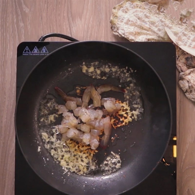 Công thức làm món tôm sốt cà chua đậm đà, đảm bảo hao cơm-4