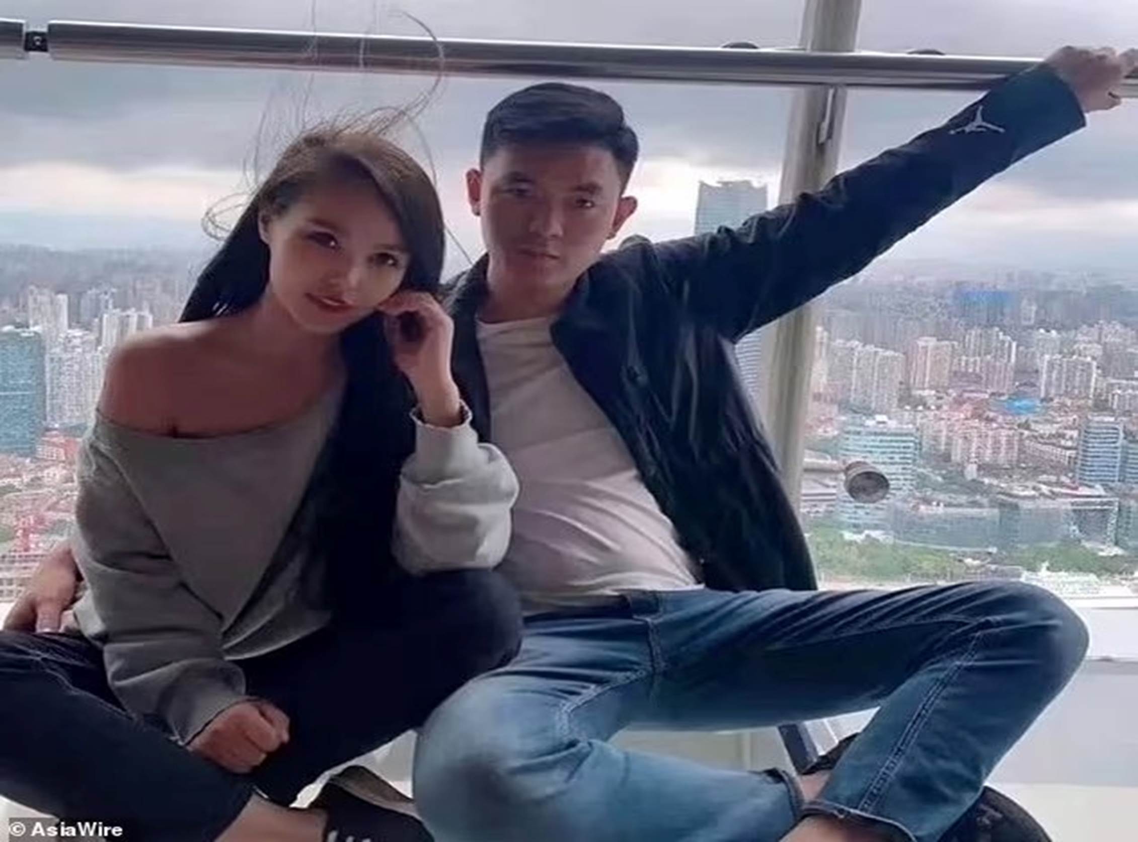 Đôi tình nhân máu lạnh trong vụ án bố ném hai con xuống lầu chính thức bị tử hình, mẹ trẻ nghẹn ngào: Các con có thể yên nghỉ-2