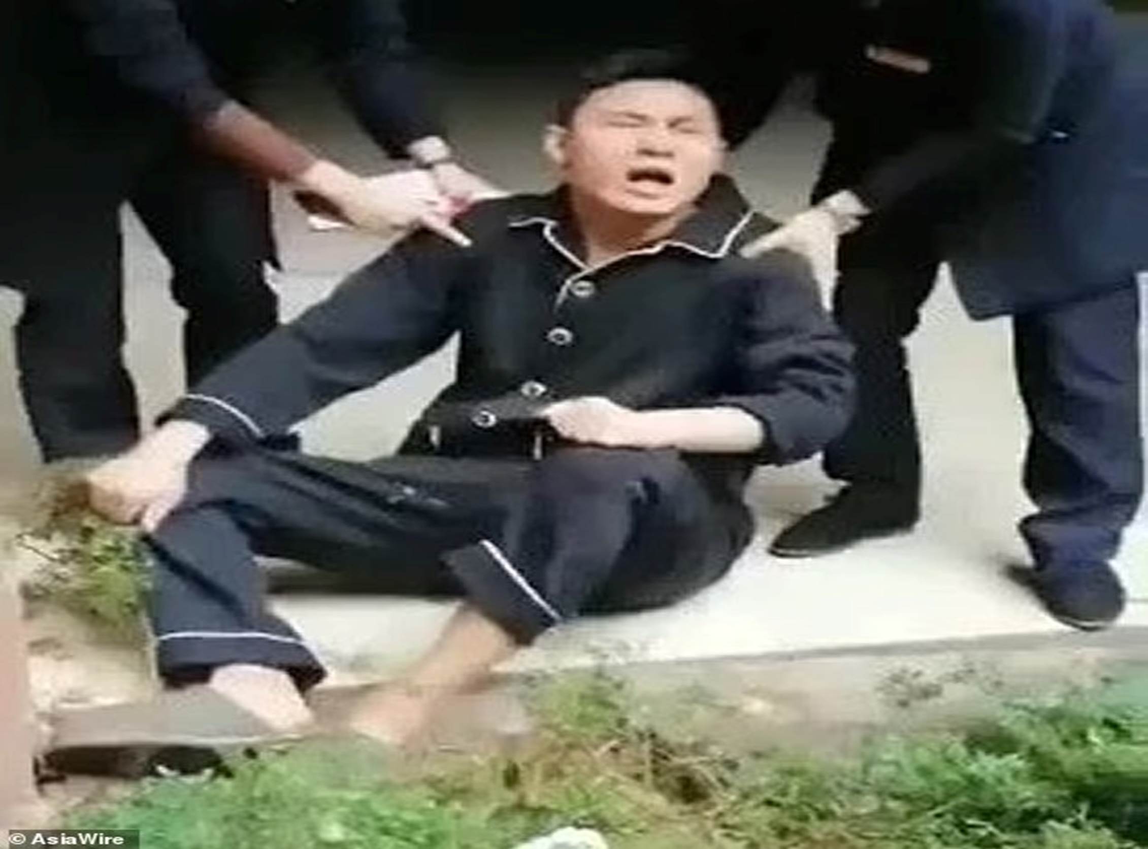 Đôi tình nhân máu lạnh trong vụ án bố ném hai con xuống lầu chính thức bị tử hình, mẹ trẻ nghẹn ngào: Các con có thể yên nghỉ-4