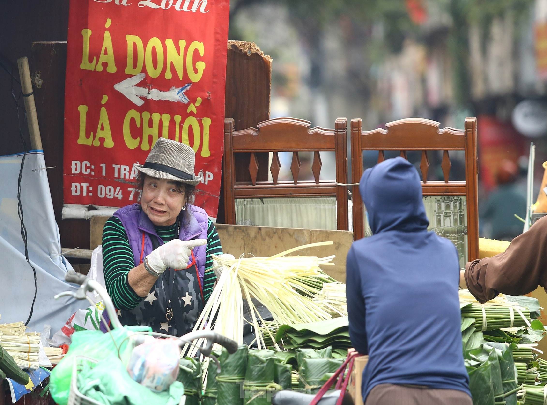 Chợ lá dong lâu đời nhất Hà Nội: Ngày bán hàng vạn lá, thu về hàng chục triệu-15