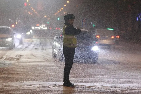 Ngủ lại nhà bạn trai, khi tỉnh lại cô gái rùng mình vì cảnh tượng nhìn thấy-3