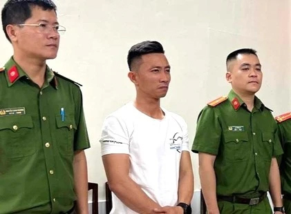 Người mẫu Ngọc Trinh hầu tòa-2