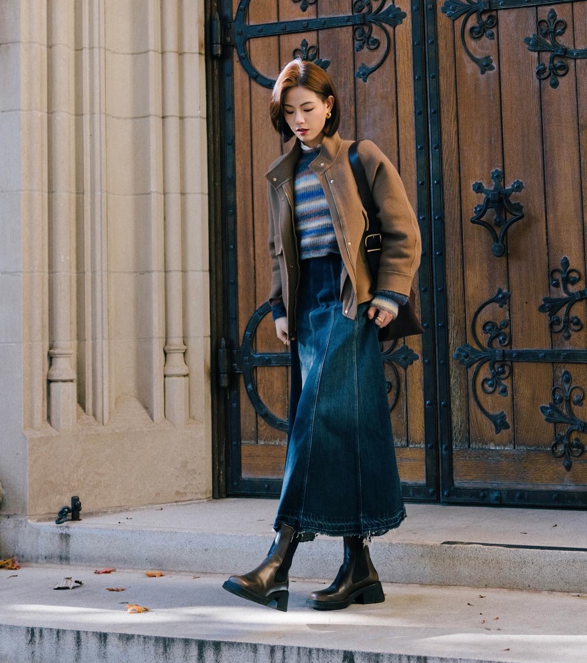 4 mẫu áo khoác phù hợp với chân váy, giúp bạn mặc đẹp trong dịp Tết-3