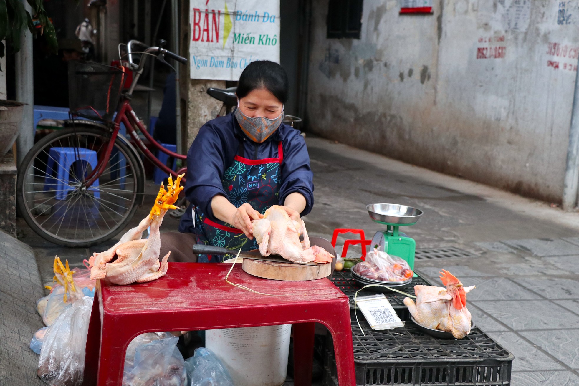 Tất bật mua đồ lễ, sắm chuyên cơ cho ông Công ông Táo-7
