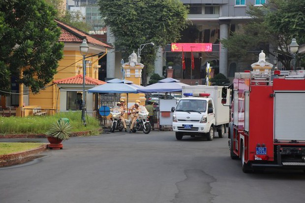 Phiên tòa xét xử Ngọc Trinh: 7 người trong ekip quay clip, chụp ảnh cũng được triệu tập-1