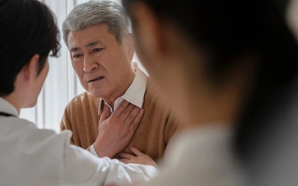 Con cái sau này có hiếu hay không? Không phải tiền bạc, mà hãy nhìn vào 3 chi tiết nhỏ sau đây-2